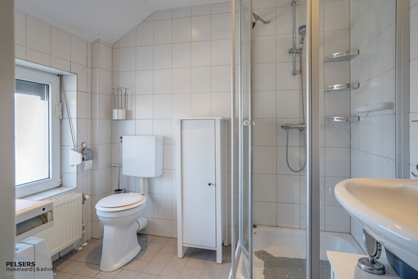 Medium property photo - Prins Bernhardlaan 10, 5953 EB Reuver